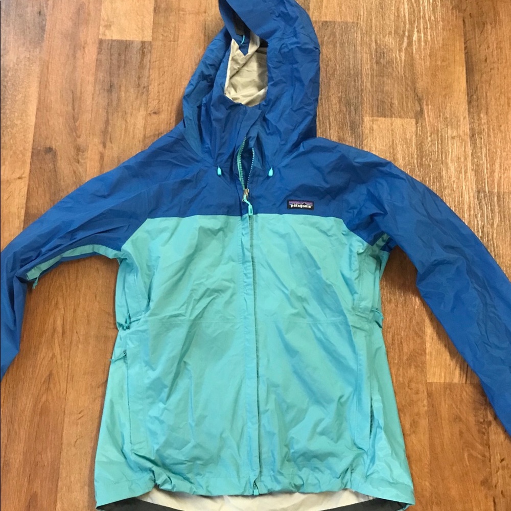 Patagonia Torrentshell Raincoat
